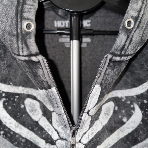 Hot Topic Skeleton Zip Hoodie – Acid Wash – Size M – 60% Cotton - Picture 2 of 6
